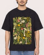 Mockup Boxy Heavyweight Tee Black male close-up 02