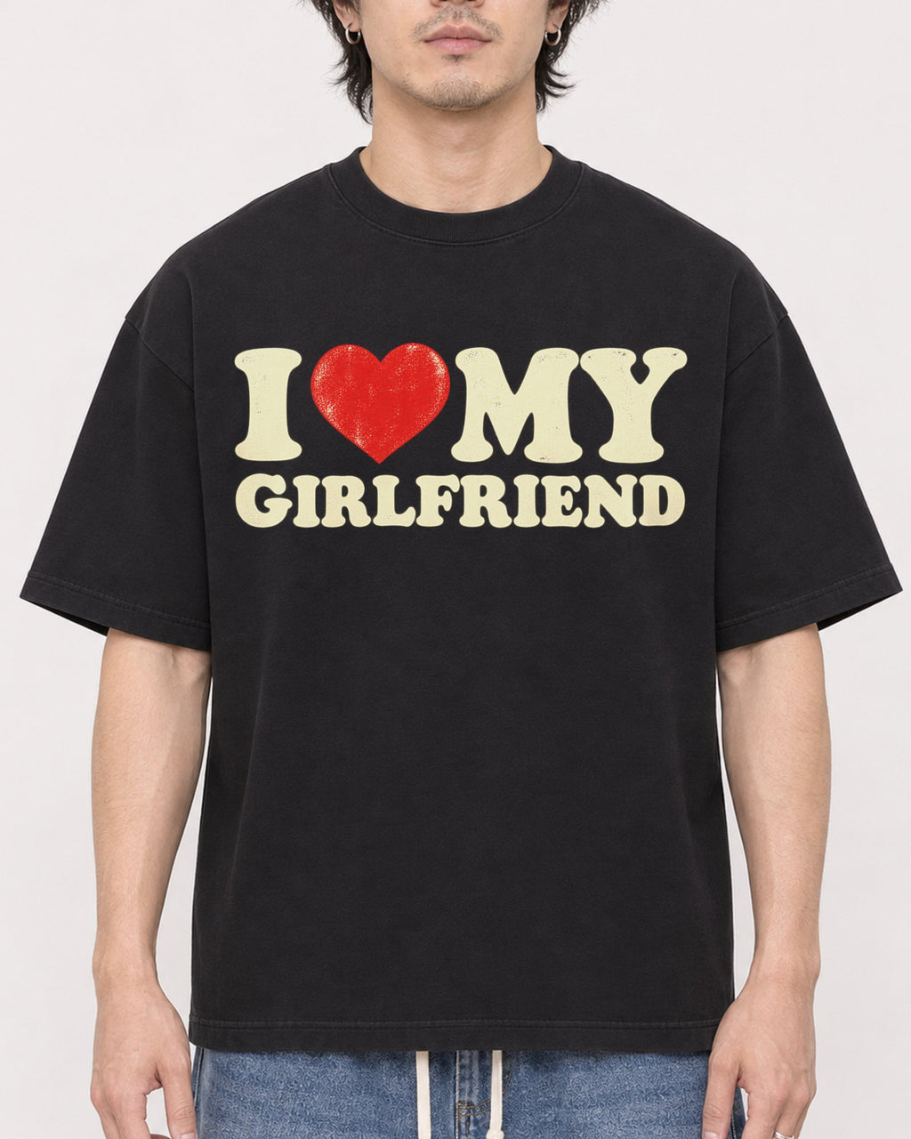 Mockup Boxy Heavyweight Tee Black male close-up 03