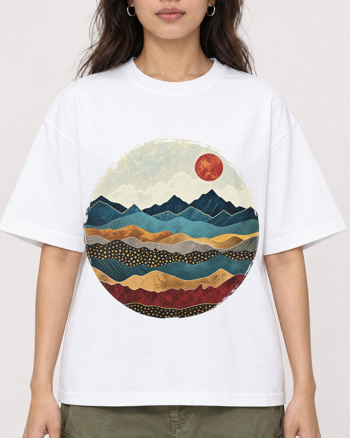 Mockup Boxy Heavyweight Tee White female close-up 02