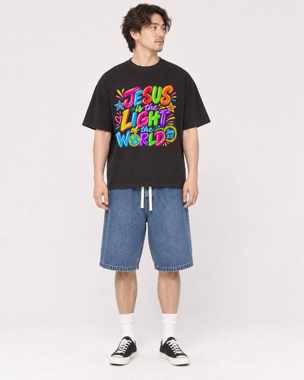 Mockup Boxy Heavyweight Tee Black male full-body 03