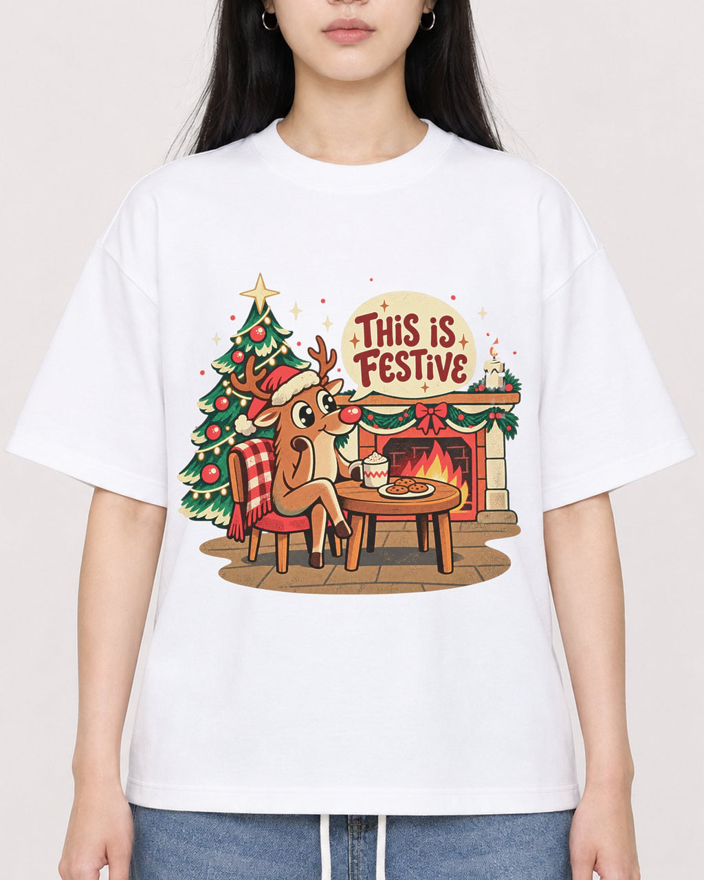 Mockup Boxy Heavyweight Tee White female close-up 01