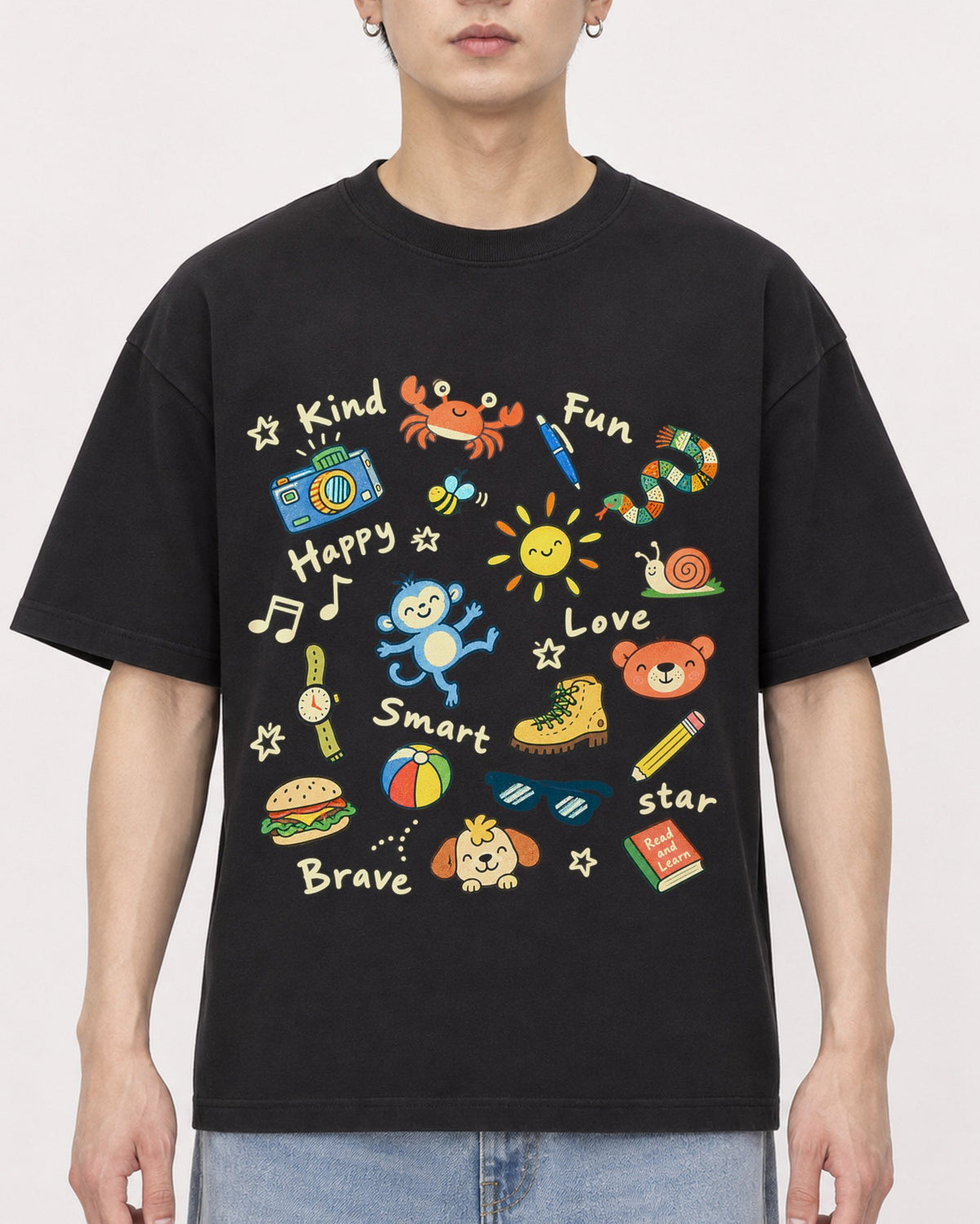 Mockup Boxy Heavyweight Tee Black male close-up 01