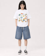 Mockup Boxy Heavyweight Tee White female full-body 01