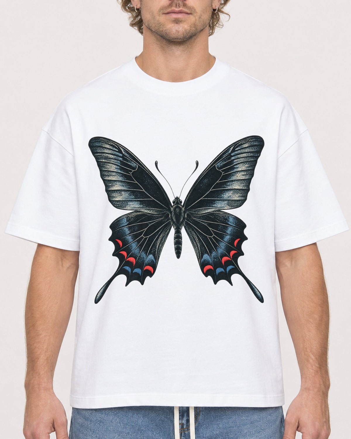 Mockup Boxy Heavyweight Tee White male close-up 28