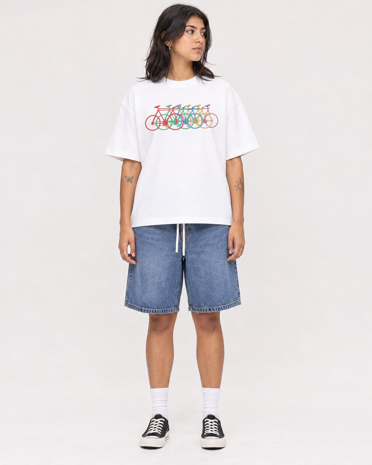 Mockup Boxy Heavyweight Tee White female full-body 36
