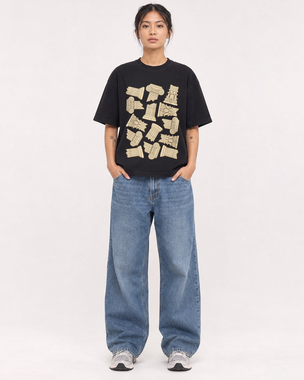Mockup Boxy Heavyweight Tee Black female full-body 12