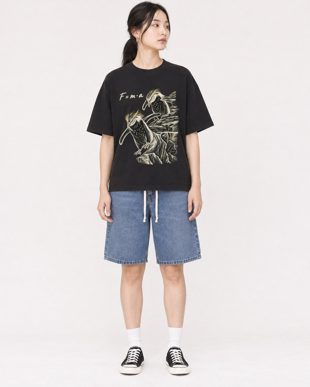 Mockup Boxy Heavyweight Tee Black female full-body 21