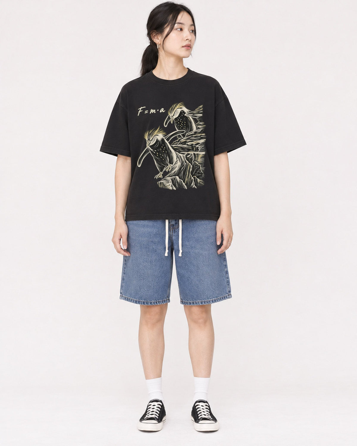 Mockup Boxy Heavyweight Tee Black female full-body 21
