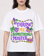 Mockup Boxy Heavyweight Tee White female close-up 03