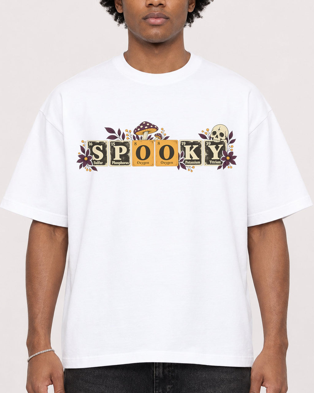 Mockup Boxy Heavyweight Tee White male close-up 45