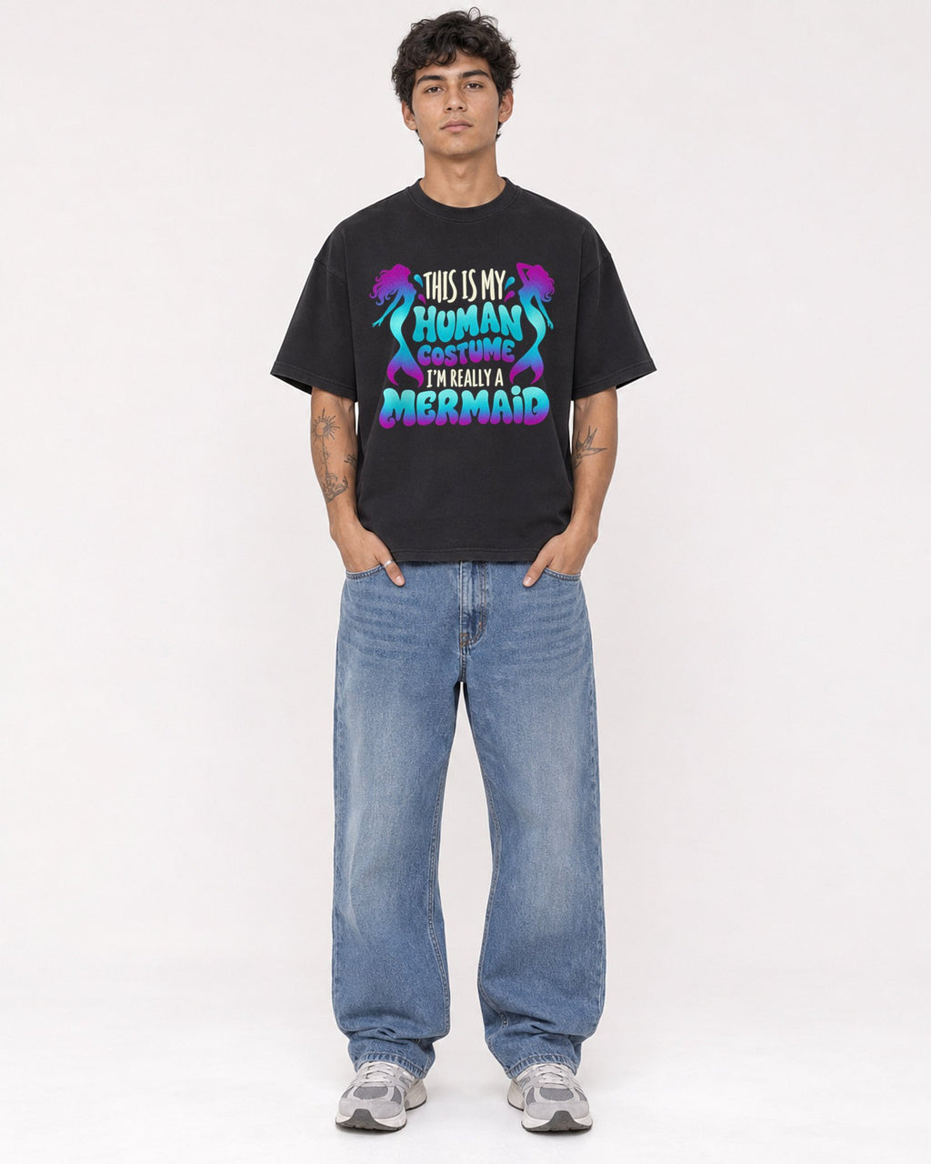 Mockup Boxy Heavyweight Tee Black male full-body 06