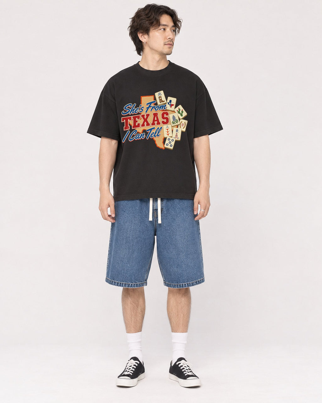 Mockup Boxy Heavyweight Tee Black male full-body 03