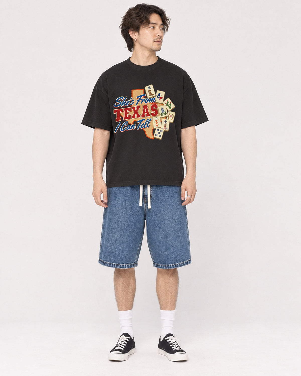 Mockup Boxy Heavyweight Tee Black male full-body 03