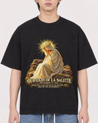 Mockup Boxy Heavyweight Tee Black male close-up 11