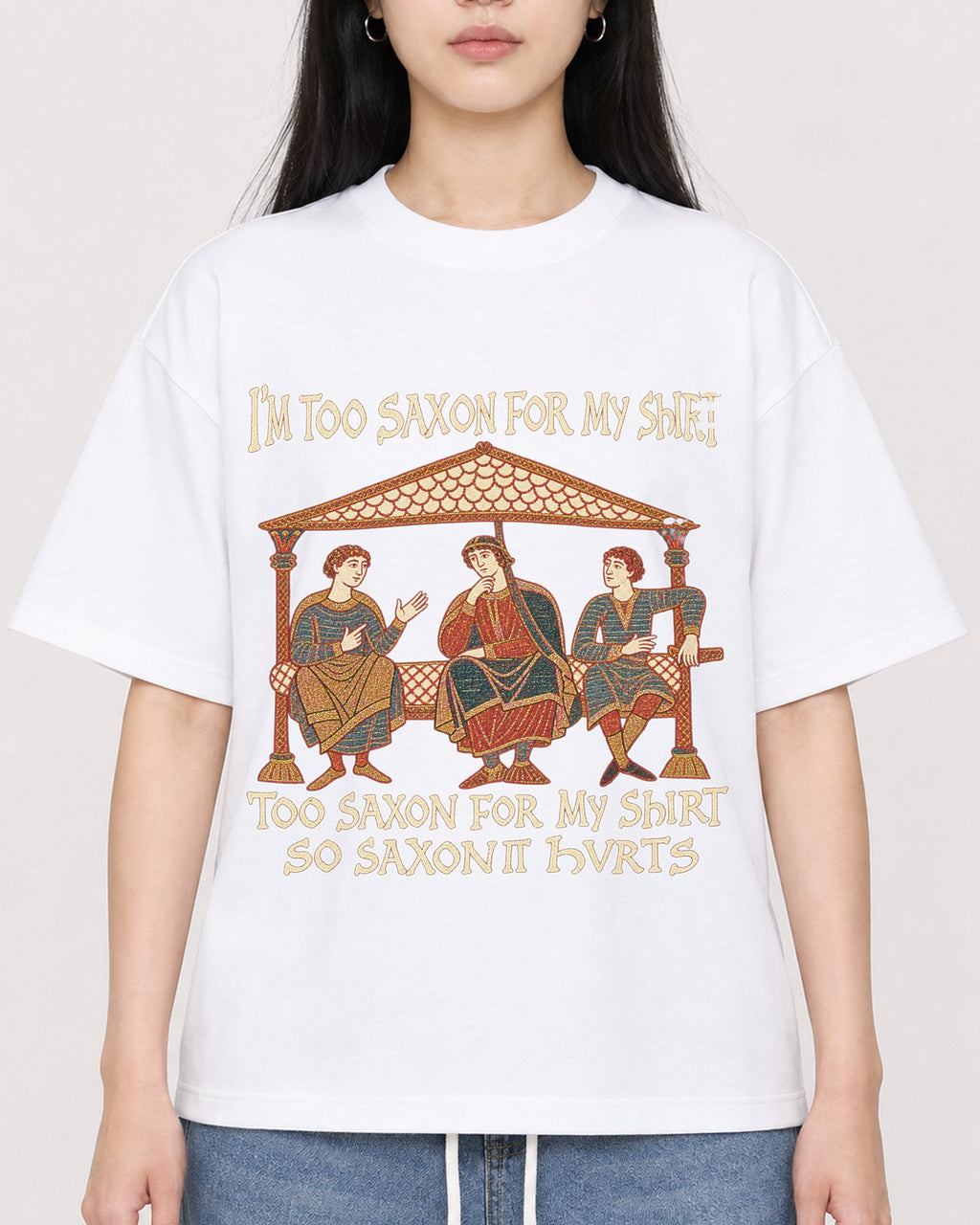 Mockup Boxy Heavyweight Tee White female close-up 01
