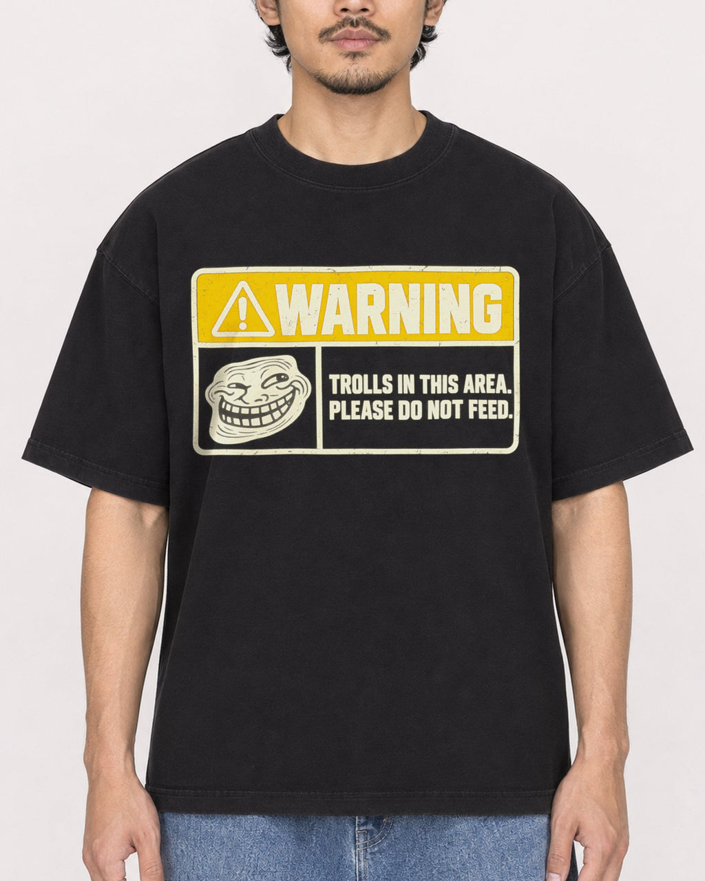 Mockup Boxy Heavyweight Tee Black male close-up 02
