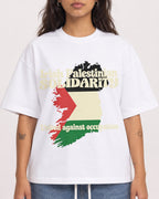 Mockup Boxy Heavyweight Tee White female close-up 06