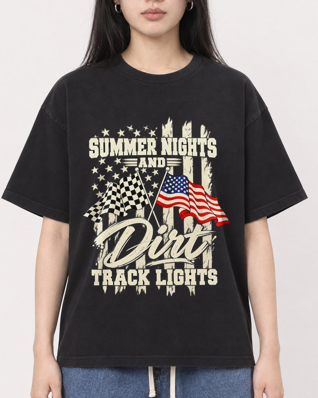 Mockup Boxy Heavyweight Tee Black female close-up 01