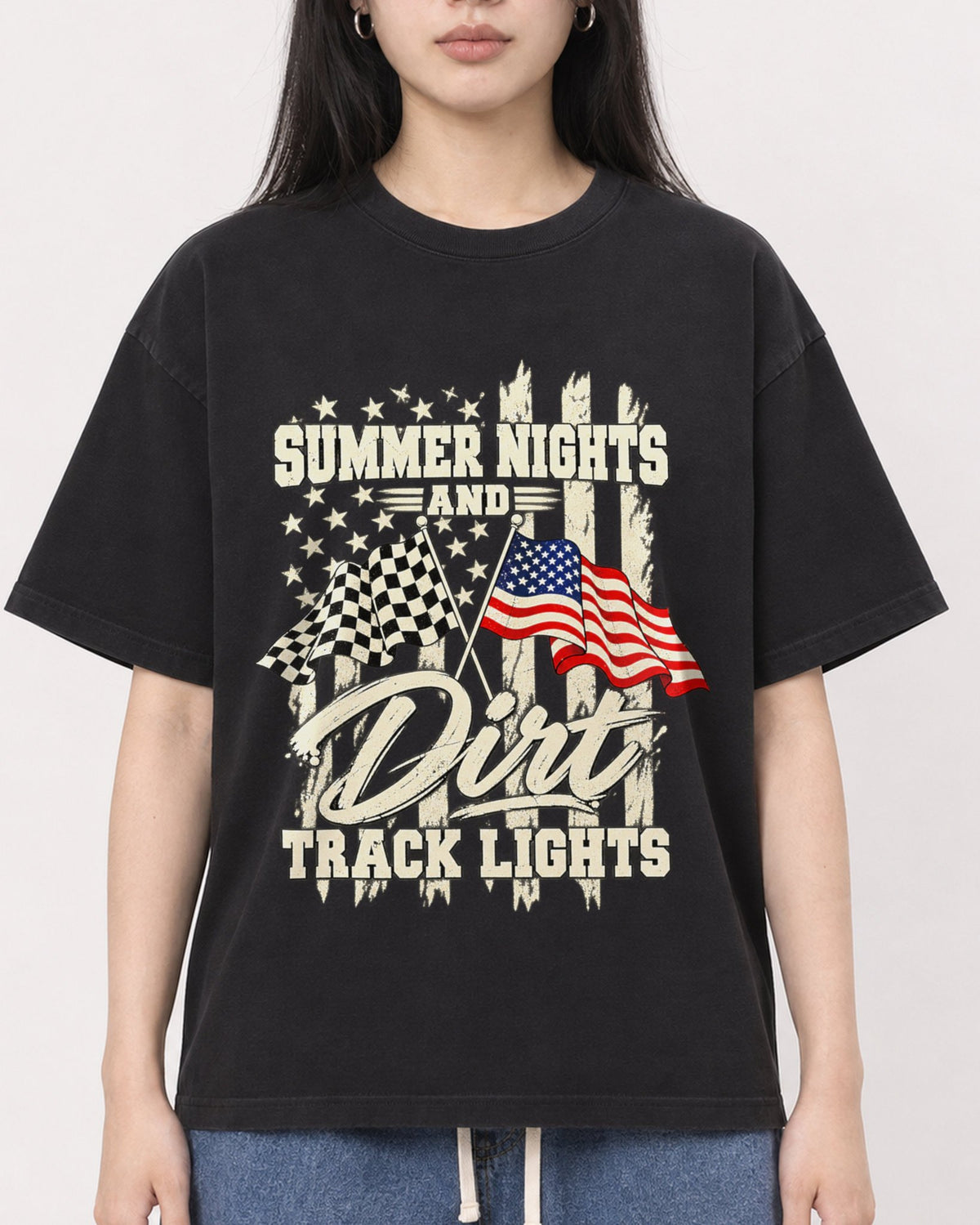 Mockup Boxy Heavyweight Tee Black female close-up 01