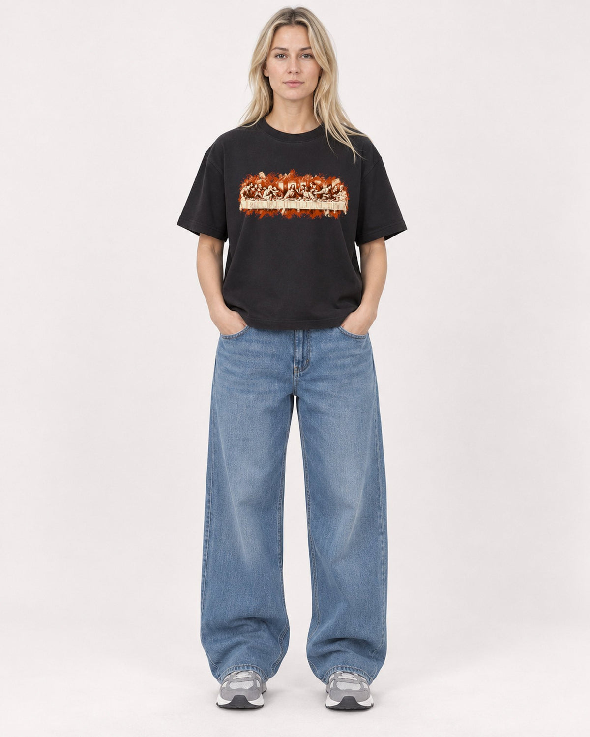Mockup Boxy Heavyweight Tee Black female full-body 08