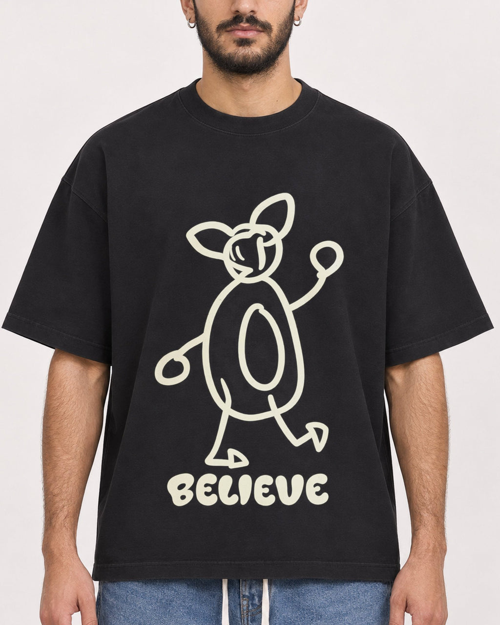Mockup Boxy Heavyweight Tee Black male close-up 07