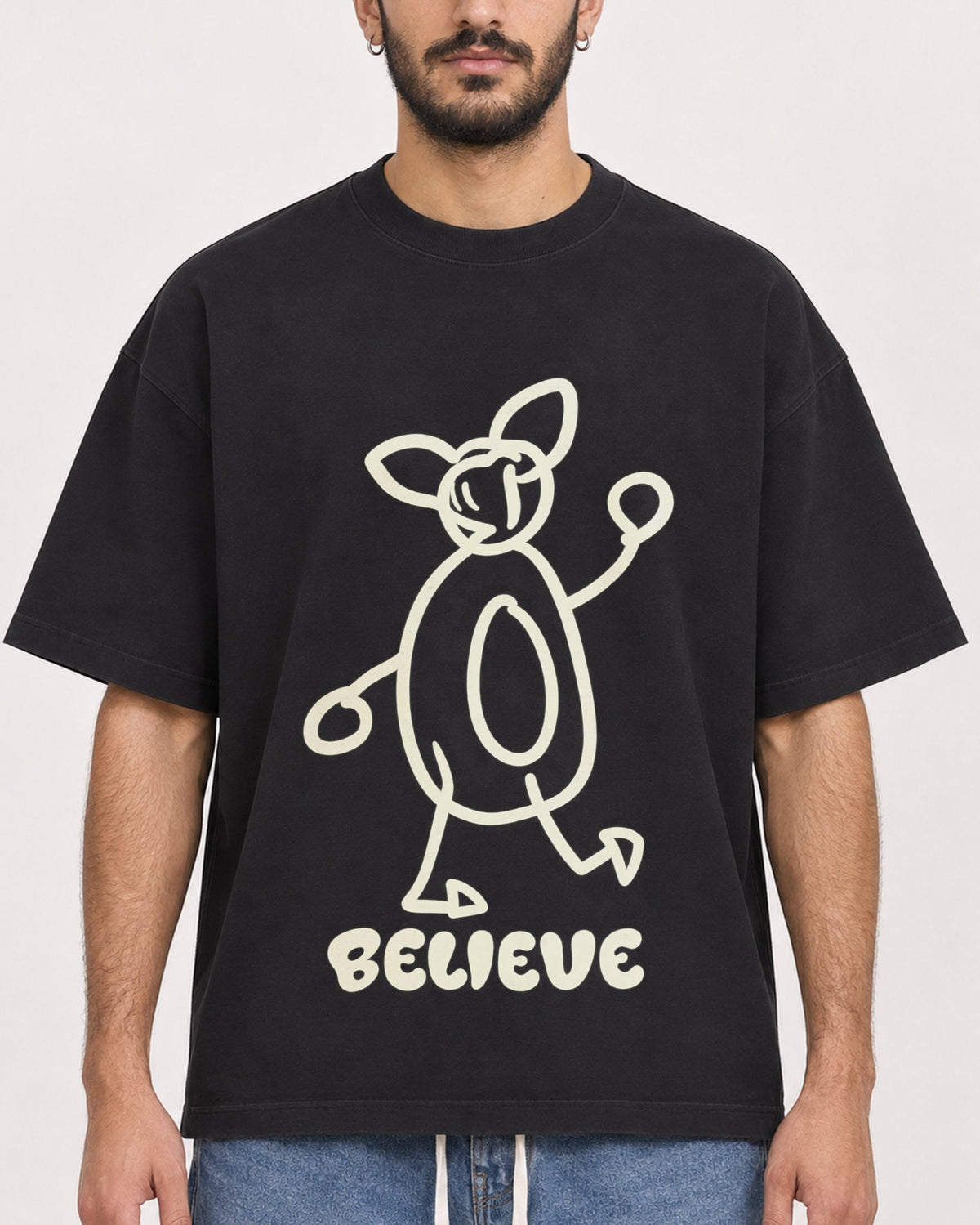 Mockup Boxy Heavyweight Tee Black male close-up 07