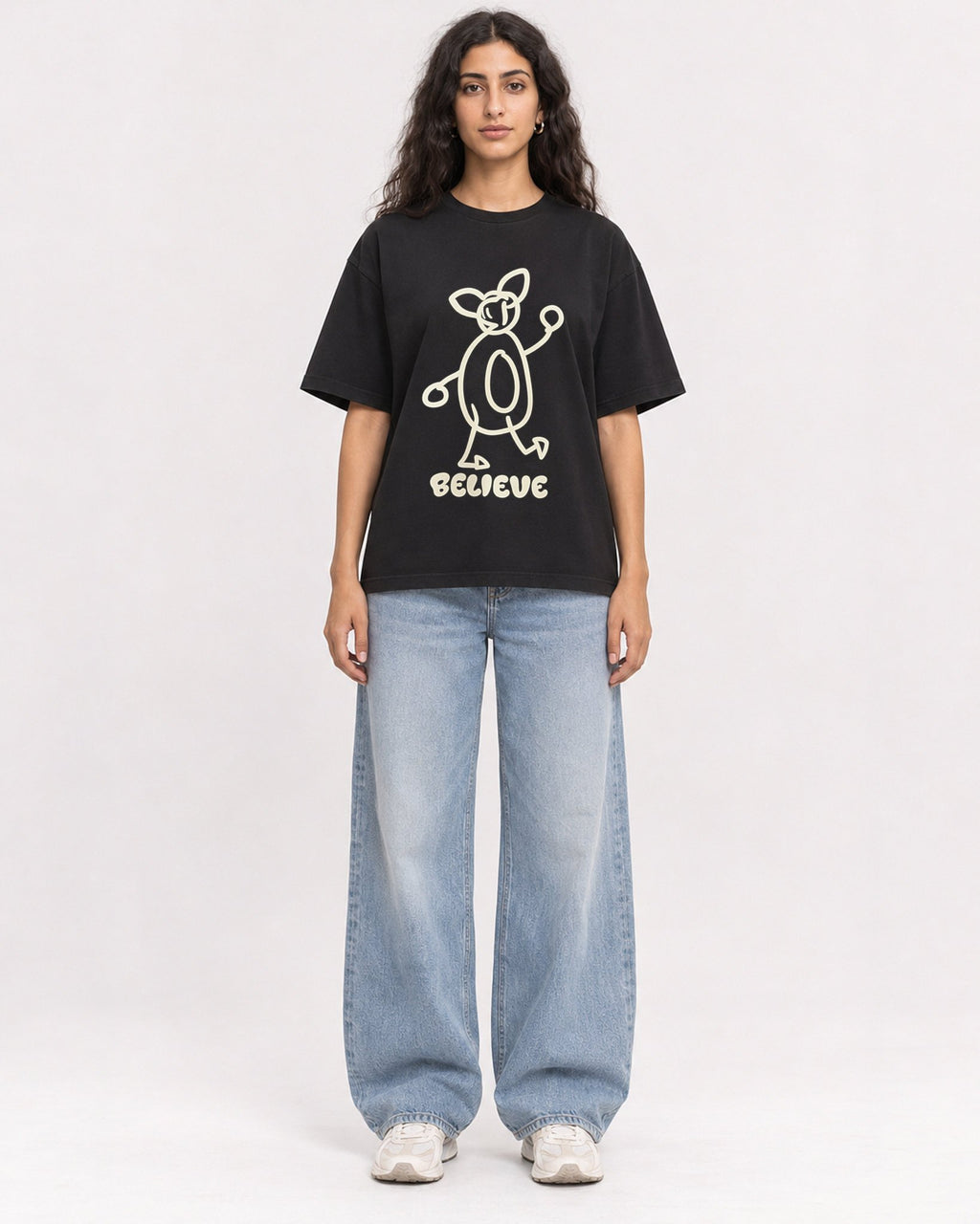 Mockup Boxy Heavyweight Tee Black female full-body 07