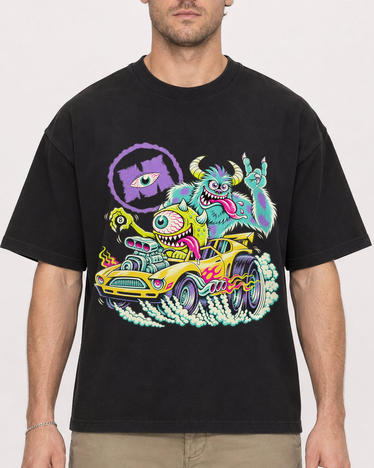 Mockup Boxy Heavyweight Tee Black male close-up 08