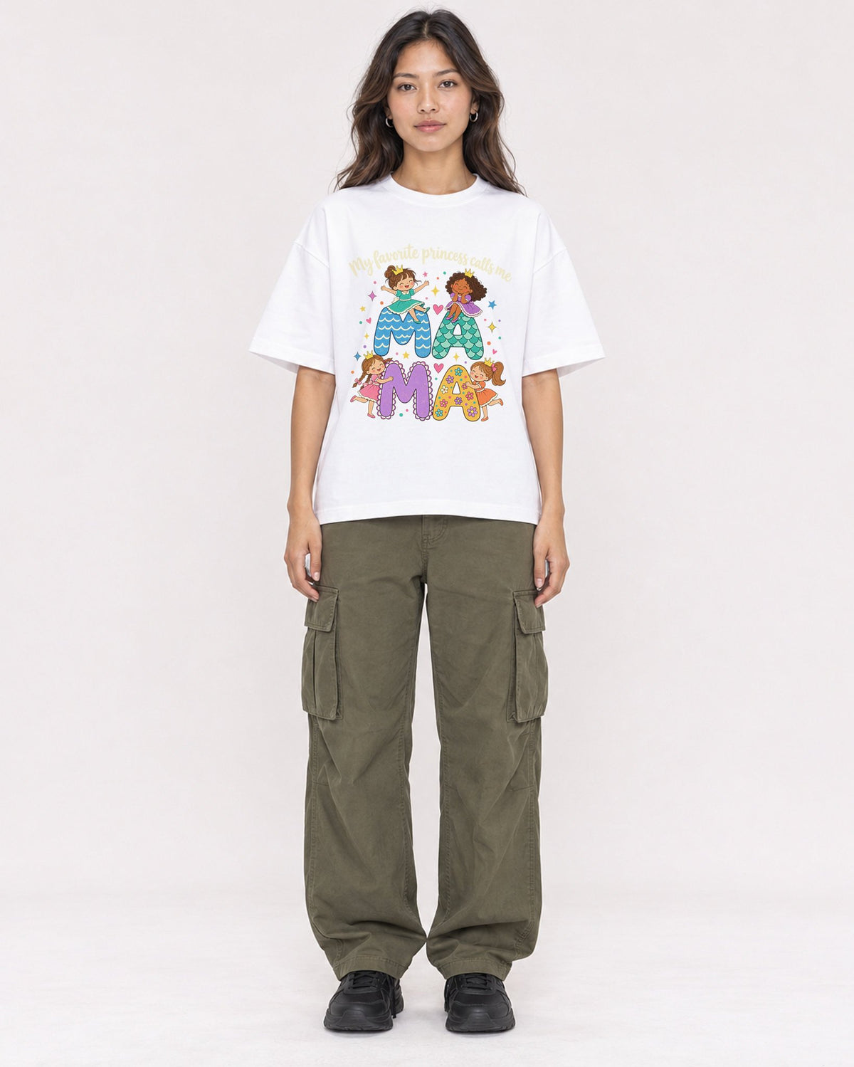 Mockup Boxy Heavyweight Tee White female full-body 02