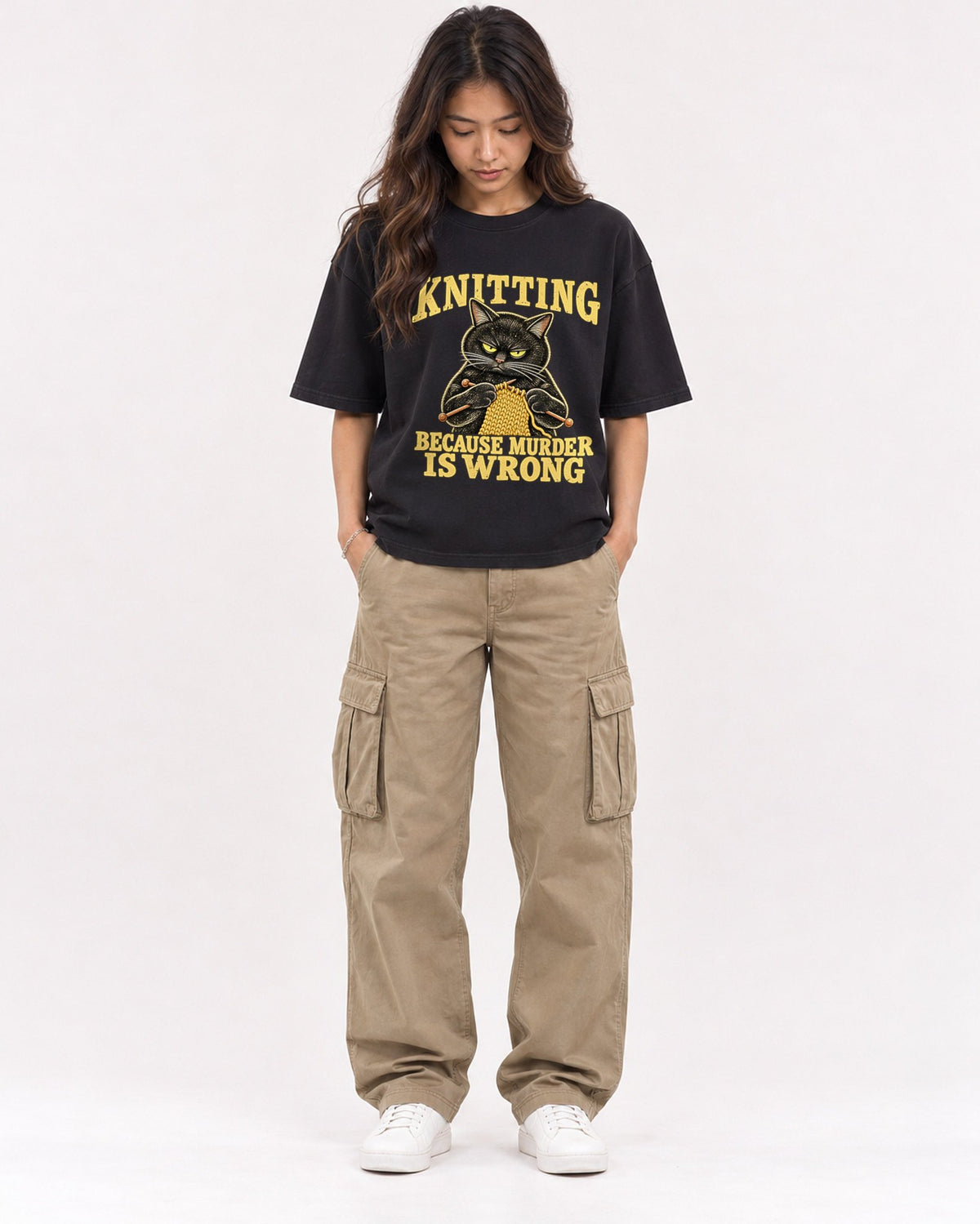 Mockup Boxy Heavyweight Tee Black female full-body 02