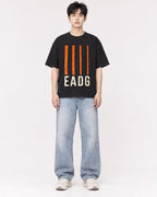 Mockup Boxy Heavyweight Tee Black male full-body 01