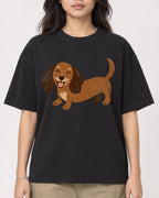 Mockup Boxy Heavyweight Tee Black female close-up 02