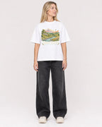 Mockup Boxy Heavyweight Tee White female full-body 08