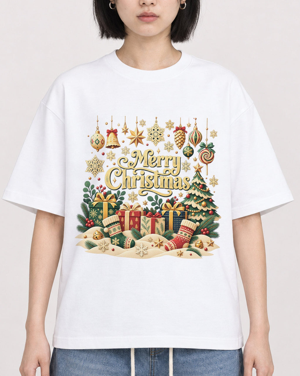 Mockup Boxy Heavyweight Tee White female close-up 11