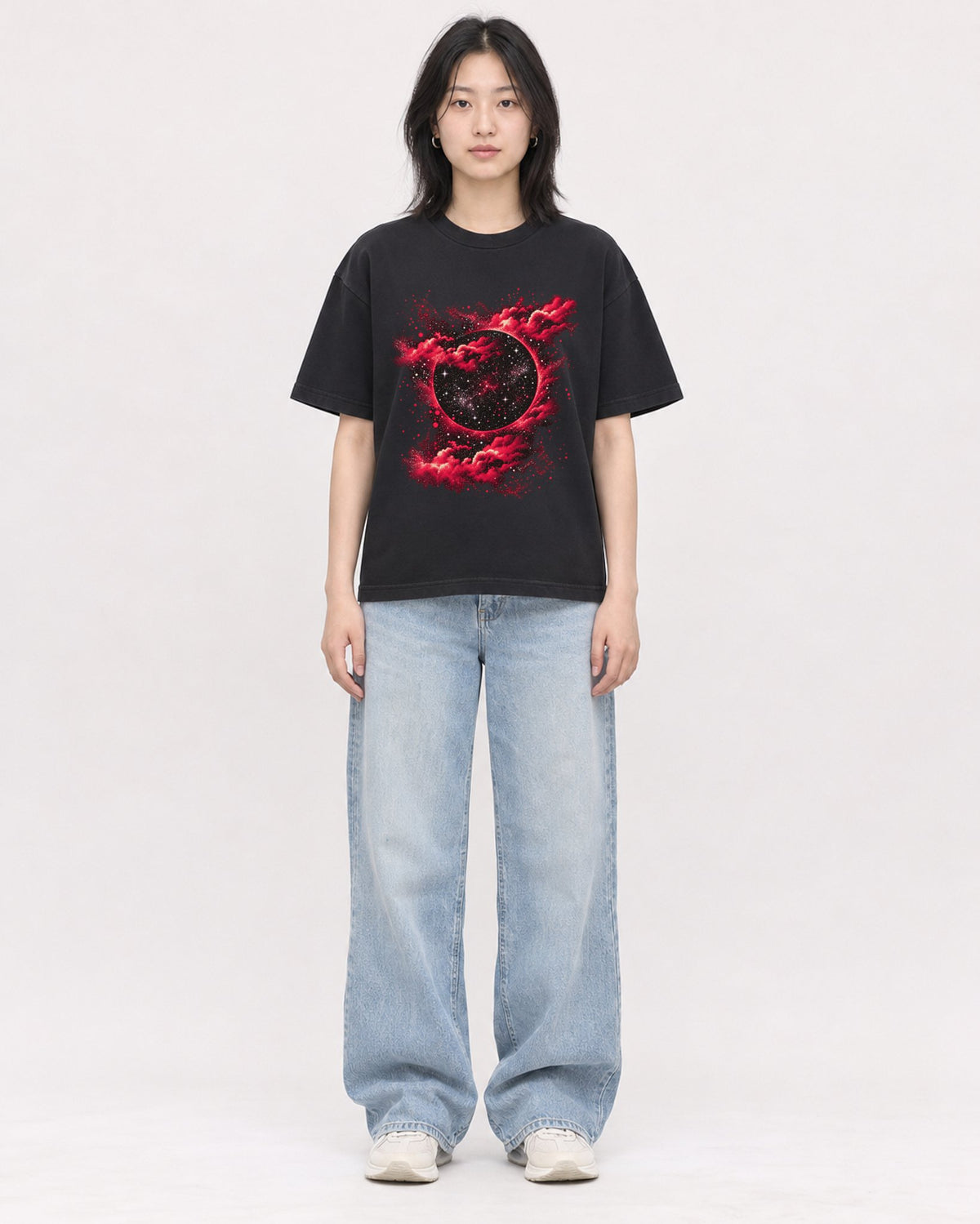 Mockup Boxy Heavyweight Tee Black female full-body 31