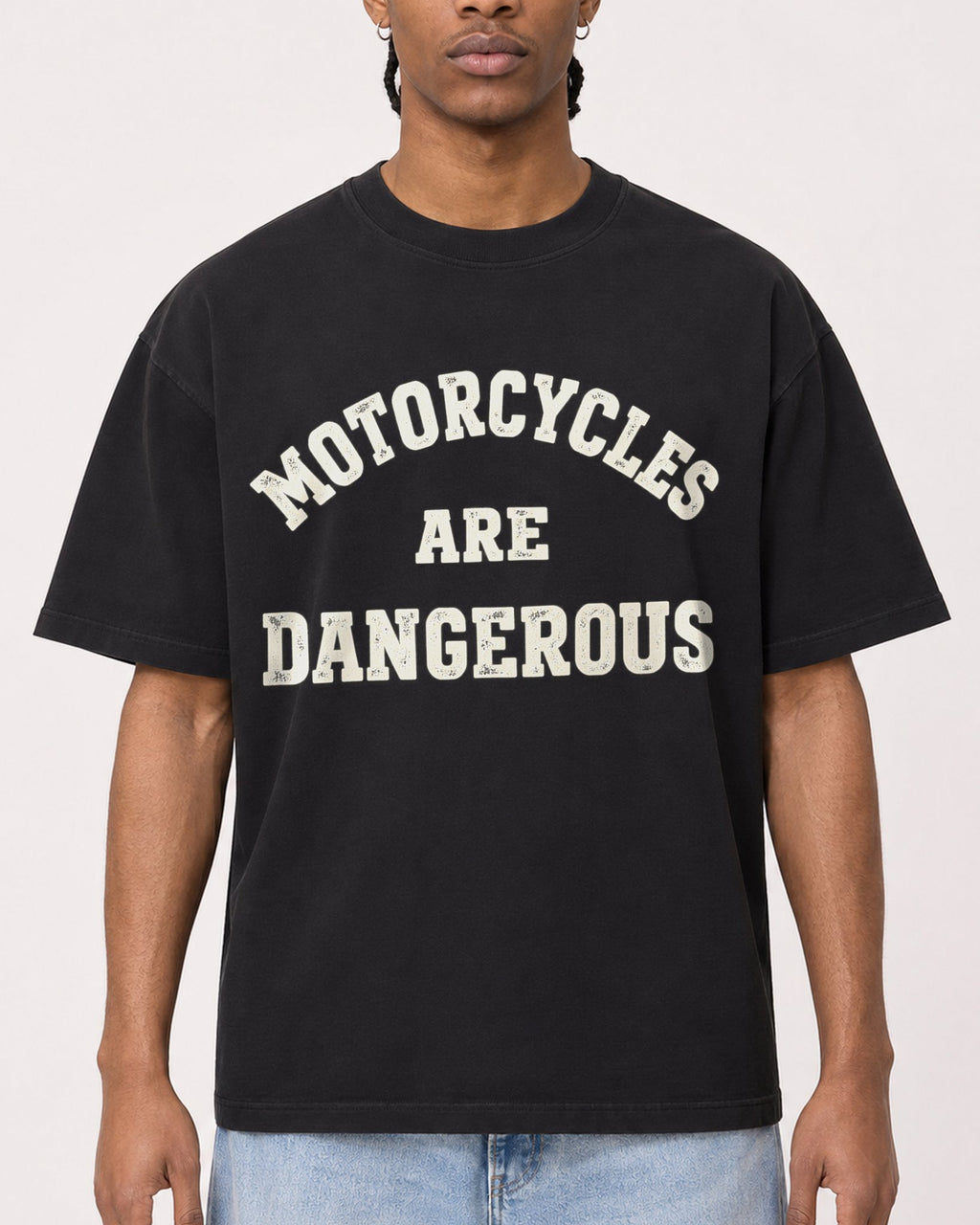 Mockup Boxy Heavyweight Tee Black male close-up 25