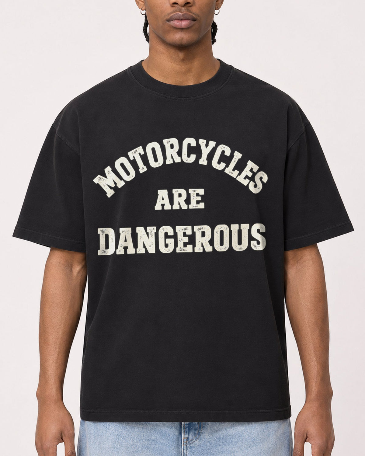 Mockup Boxy Heavyweight Tee Black male close-up 25