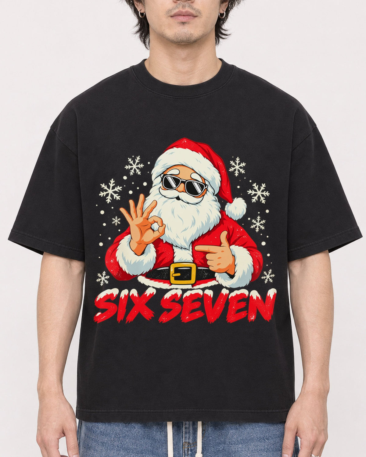 Mockup Boxy Heavyweight Tee Black male close-up 03