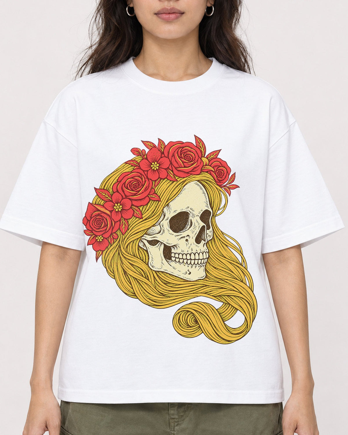 Mockup Boxy Heavyweight Tee White female close-up 02