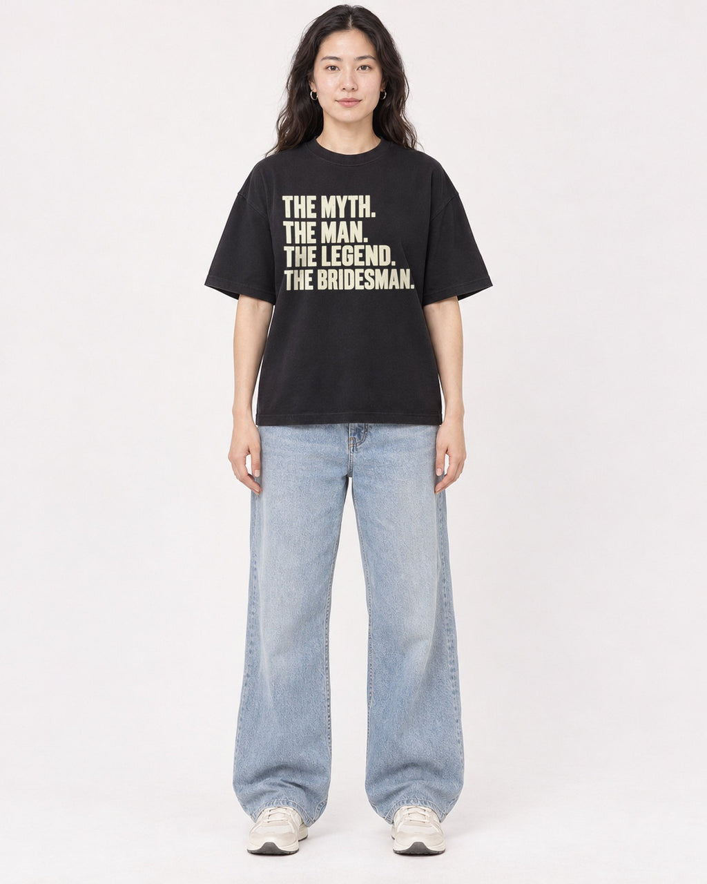 Mockup Boxy Heavyweight Tee Black female full-body 03