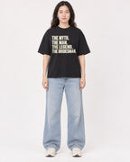 Mockup Boxy Heavyweight Tee Black female full-body 03