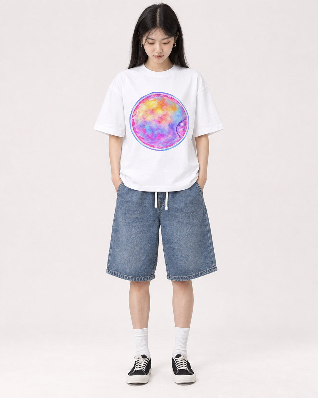 Mockup Boxy Heavyweight Tee White female full-body 01