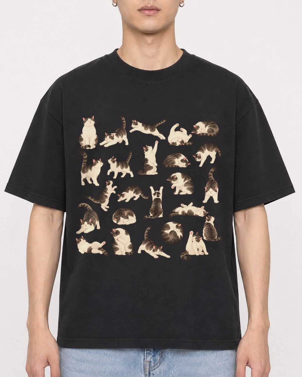 Mockup Boxy Heavyweight Tee Black male close-up 21
