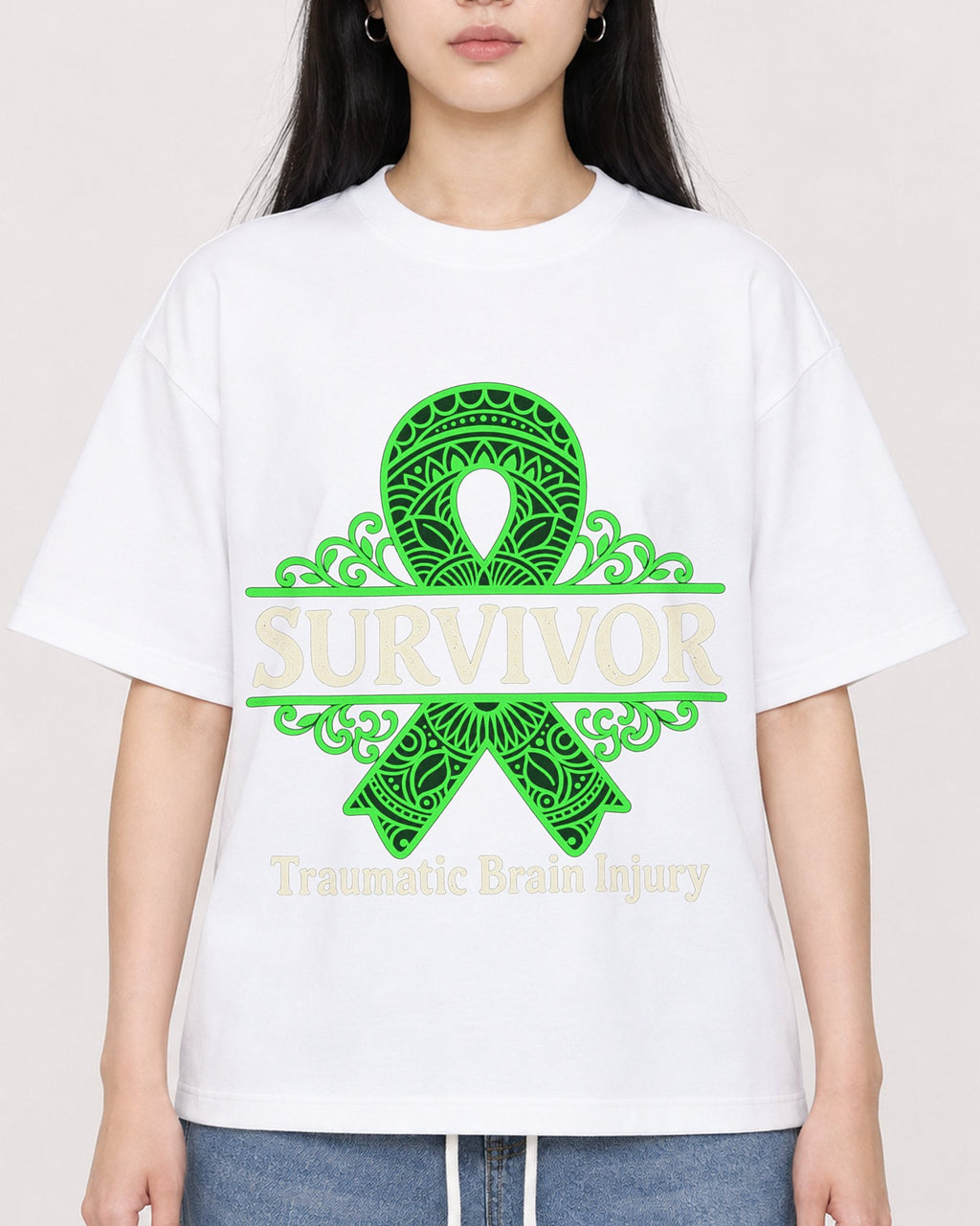 Mockup Boxy Heavyweight Tee White female close-up 01