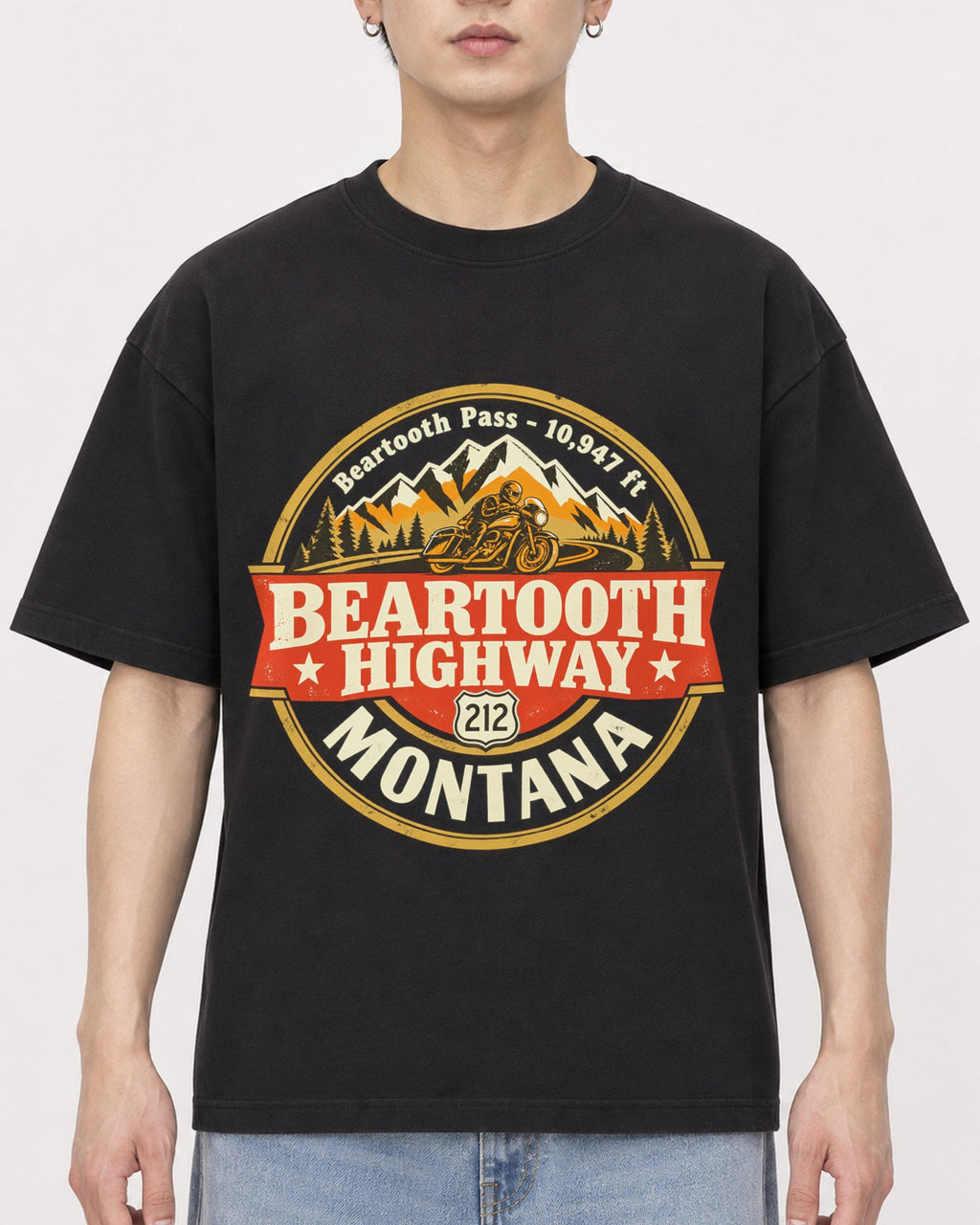 Mockup Boxy Heavyweight Tee Black male close-up 01