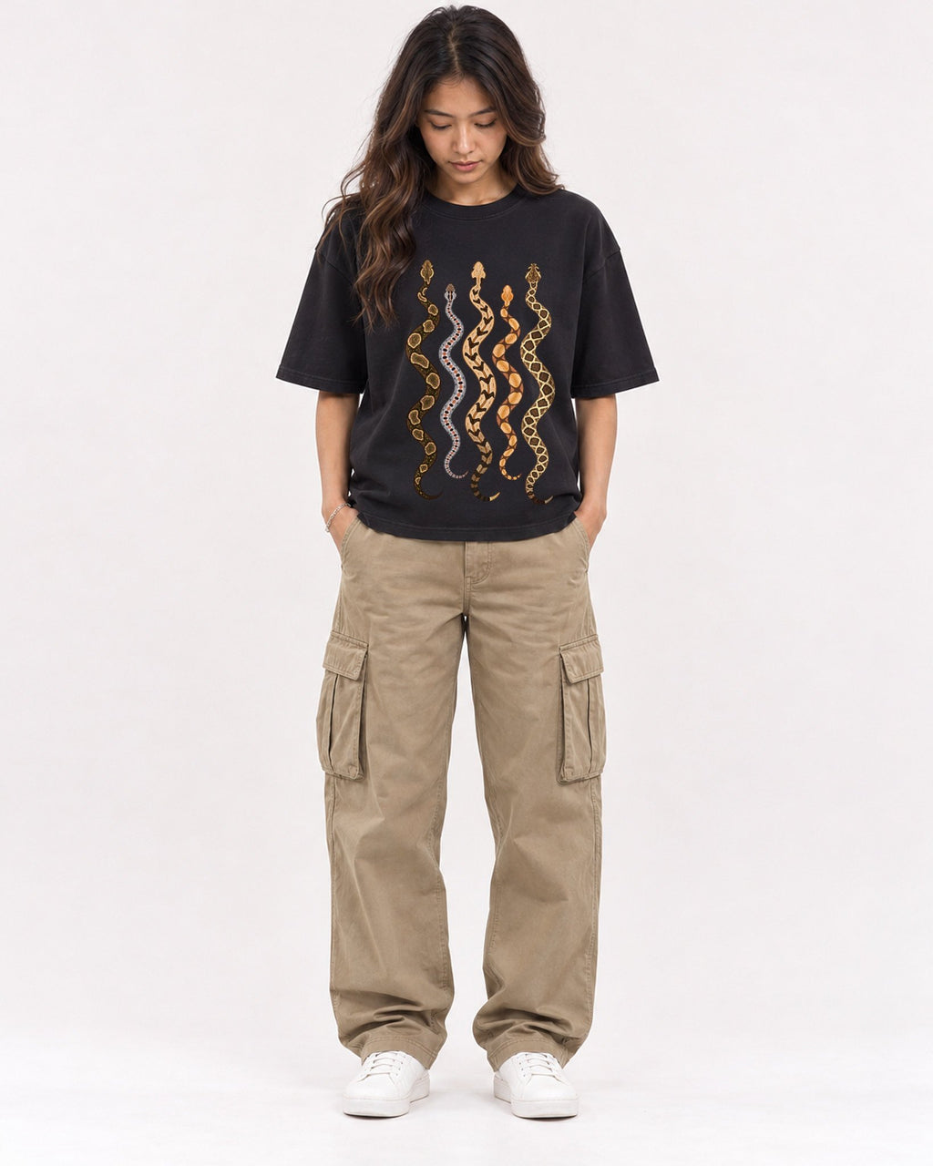 Mockup Boxy Heavyweight Tee Black female full-body 02