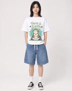 Mockup Boxy Heavyweight Tee White female full-body 31