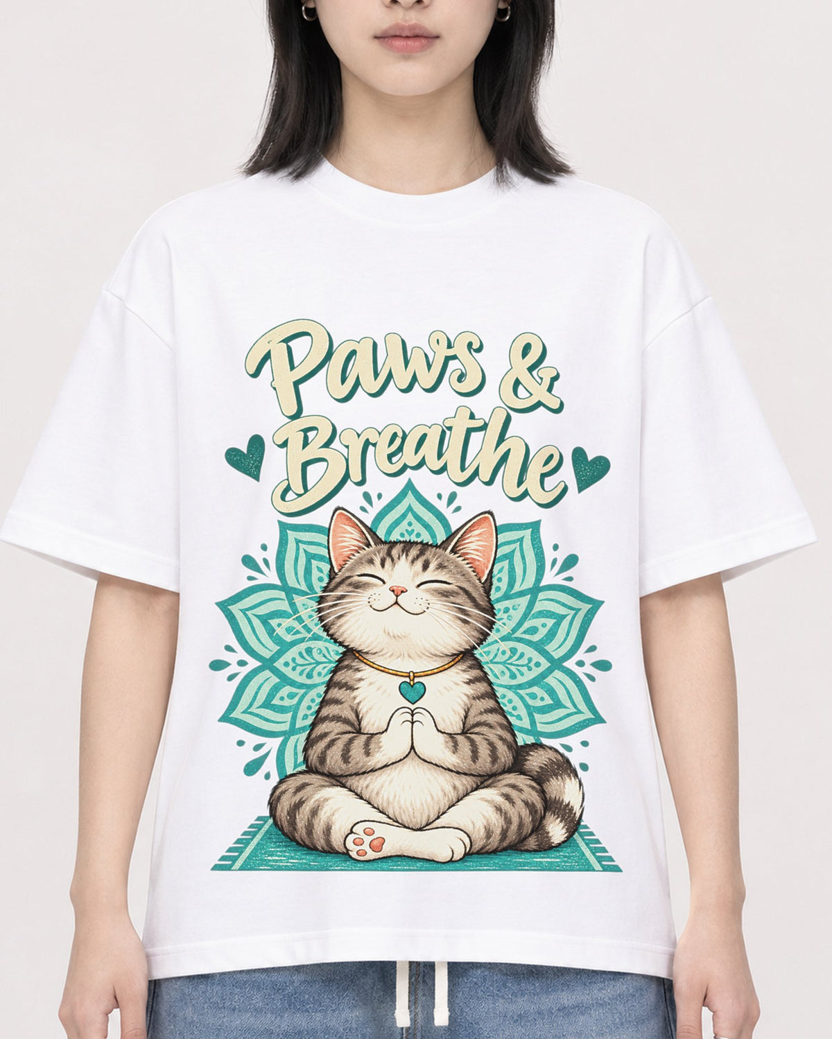 Mockup Boxy Heavyweight Tee White female close-up 31