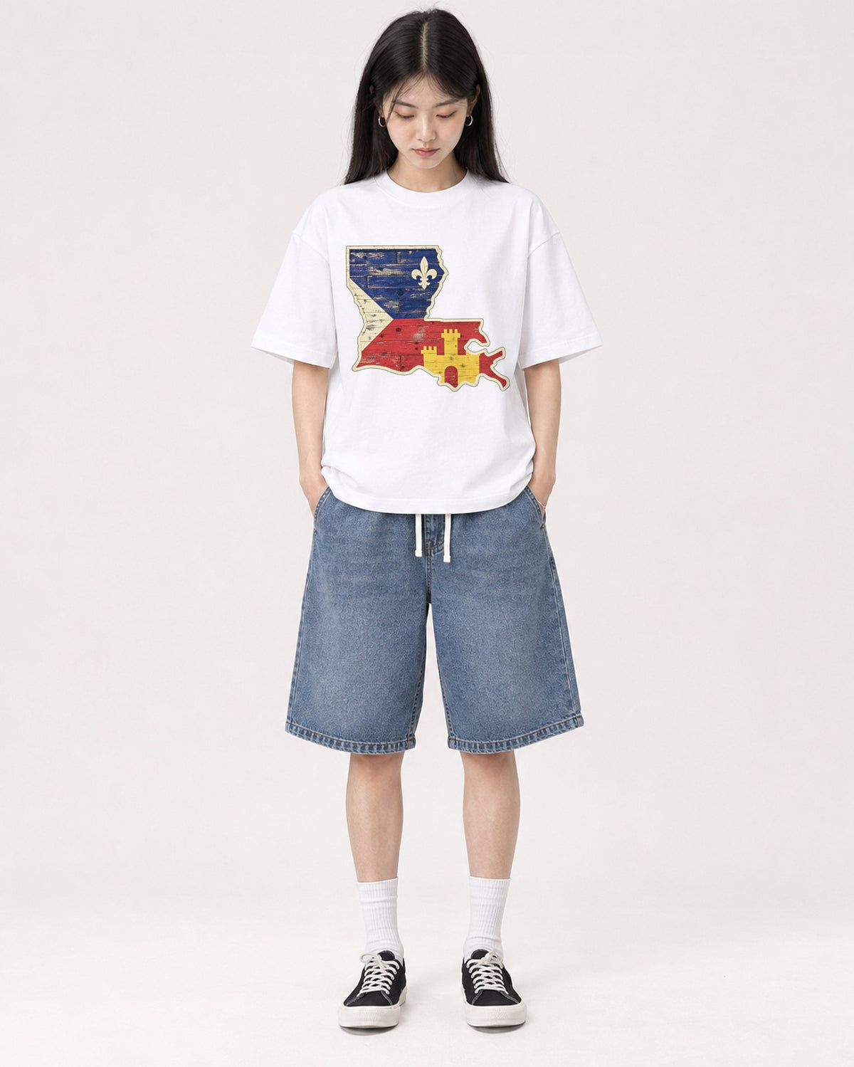 Mockup Boxy Heavyweight Tee White female full-body 01