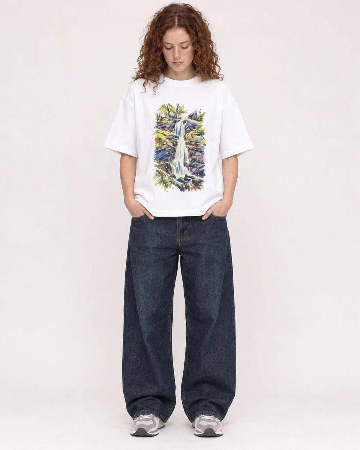 Mockup Boxy Heavyweight Tee White female full-body 09